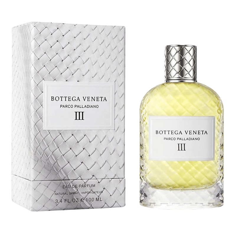 Thiết kế chai Bottega Veneta Parco Palladiano III: Pera EDP – Chai thủy tinh thanh lịch với đường kẻ tinh tế